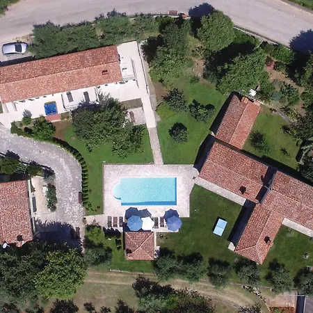 Stunning In With Jacuzzi Ferienhaus *
