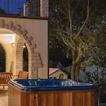 Beautiful In With Sauna בית נופש Ližnjan